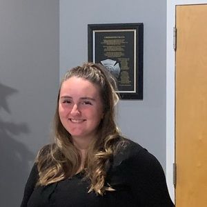 Meet your Posher, Abby